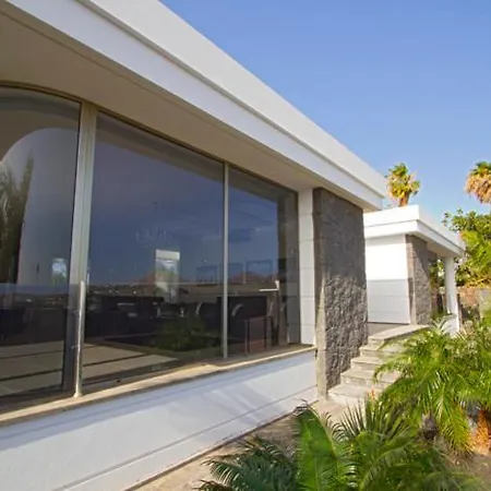 Vila Casa Taburiente - 4 Bedroom Luxury - Well Furnished Interior - Perfect For Families